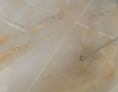 朔州市瓷砖空鼓维修公司分享粘合剂选择不当在瓷砖铺贴过程中可能导致以下问题